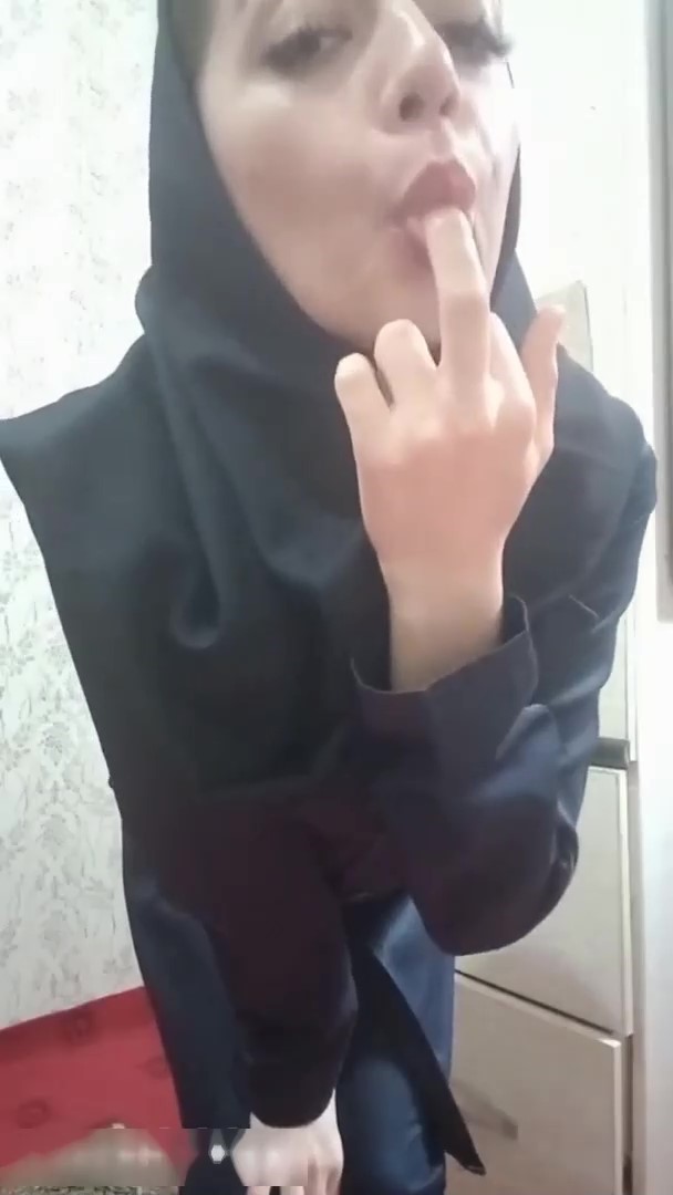 اندام نمایی فاطمه دختر سکسی ناز پارت پنجم