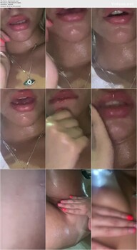 بدن نمایی شبنمداف بلوند برای پارتنرش تو حموم .